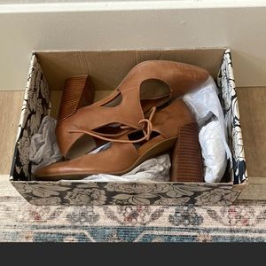 Seychelles Tan Dole Pumps, 7.5